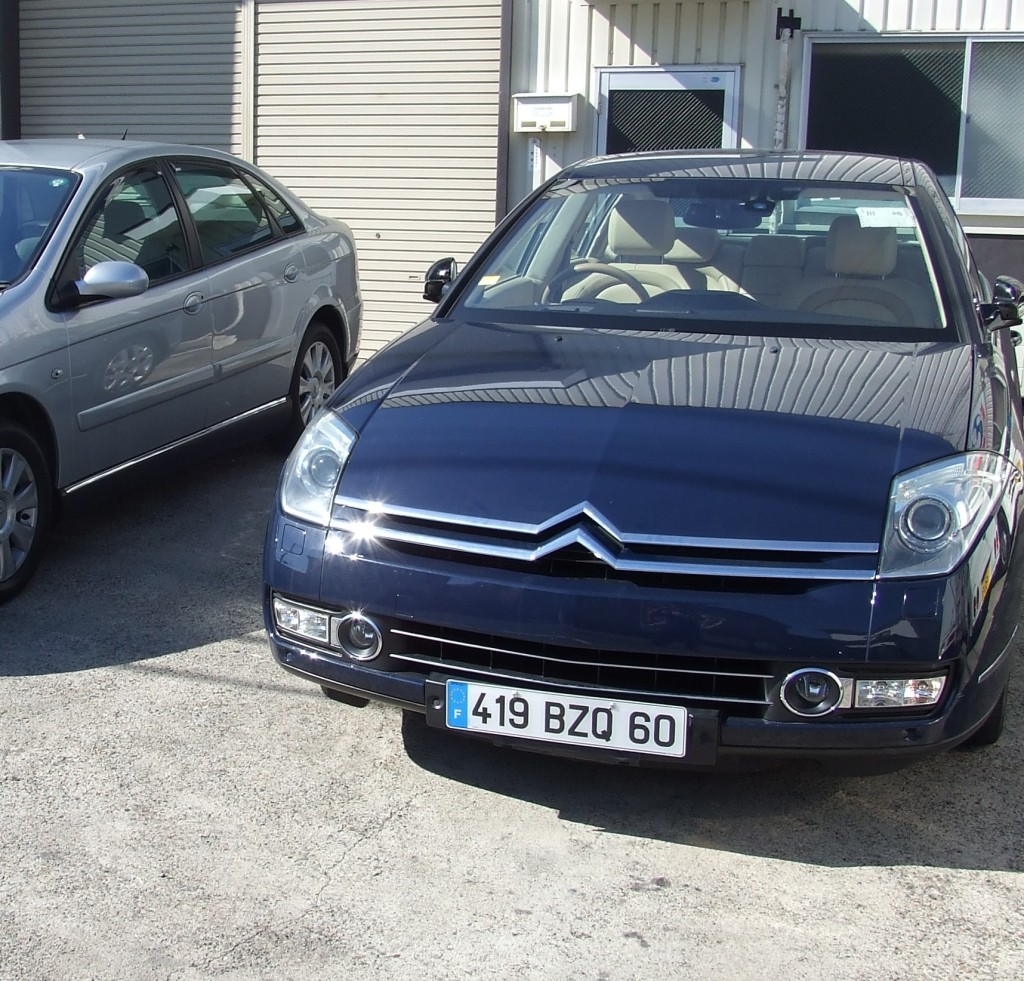 オークションで購入のお車、喜んで点検修理させていただきます。