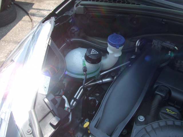 シトロエンDS3スポーツシッククーラント漏れ