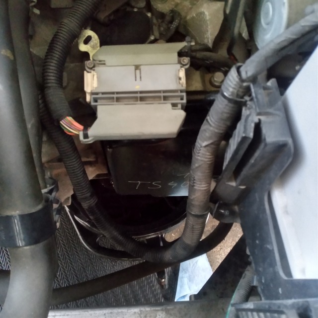 シトロエンC5(X7)不可解な現象から・・・