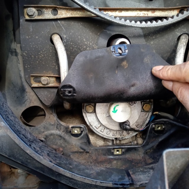 シトロエン2CV予備検査と整備